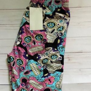 Sugar skulls one size